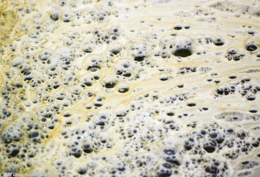 （圖：起泡現(xiàn)場）