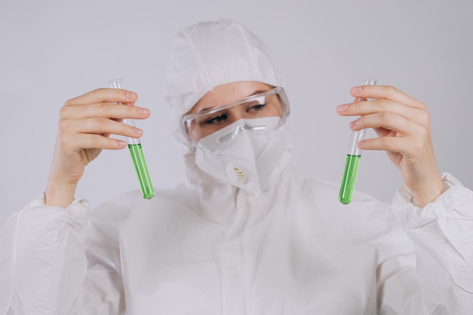 （圖：有機(jī)硅消泡劑生產(chǎn)廠家實驗）